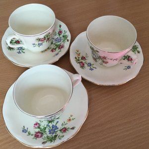 Set of 3 British Anchor England Regency saucers and cups rose